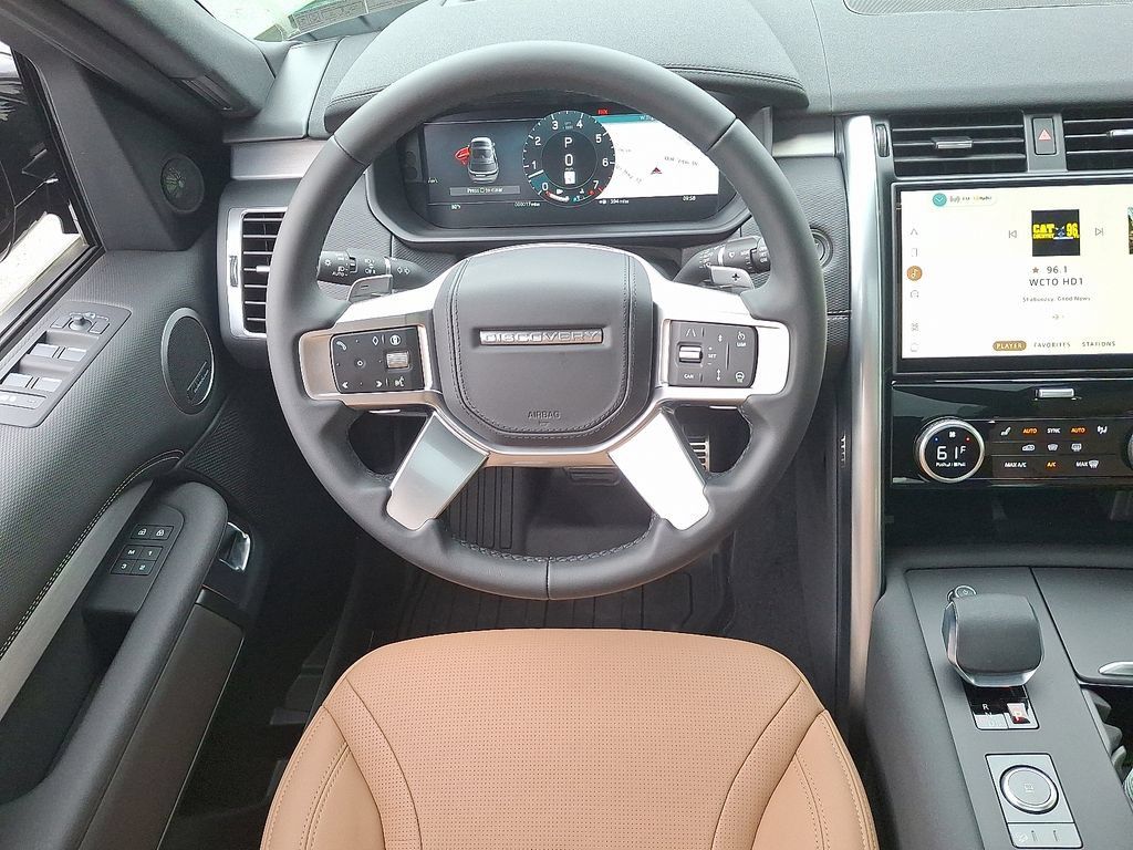 New 2026 Land Rover Discovery Limited Edition AWD/4WD image 7