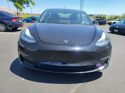 Used 2018 Tesla Model 3 Mid Range RWD image 2