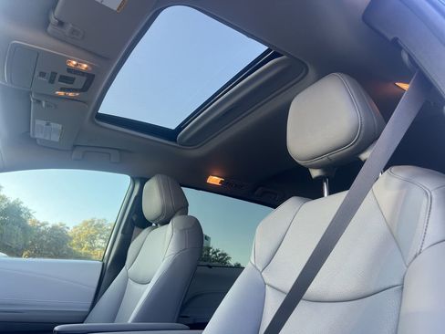 Used 2025 Toyota Sienna XLE image 13