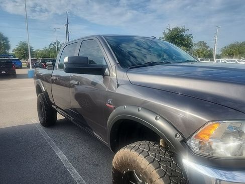 Used 2018 RAM 2500 Tradesman w/ Chrome Appearance Group AWD/4WD image 3