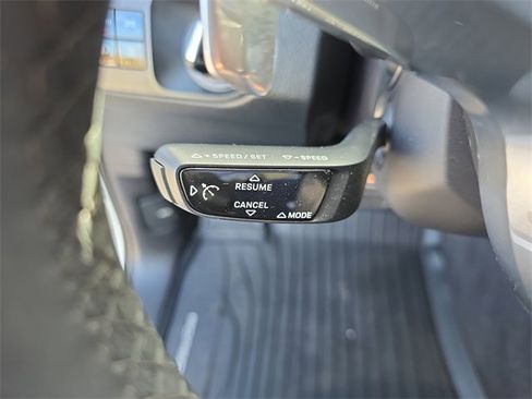 Used 2019 Porsche Cayenne S image 31