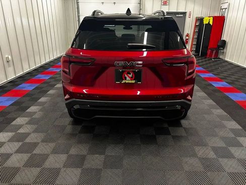 Used 2026 GMC Terrain Elevation w/ Elevation Premium Package image 4