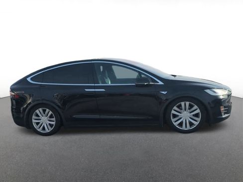 Used 2016 Tesla Model X 90D image 7