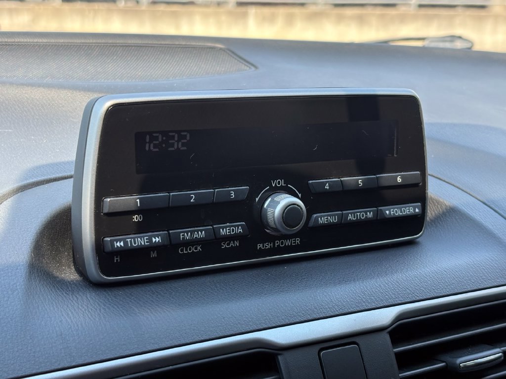 Used 2014 MAZDA MAZDA3 i Touring FWD image 22