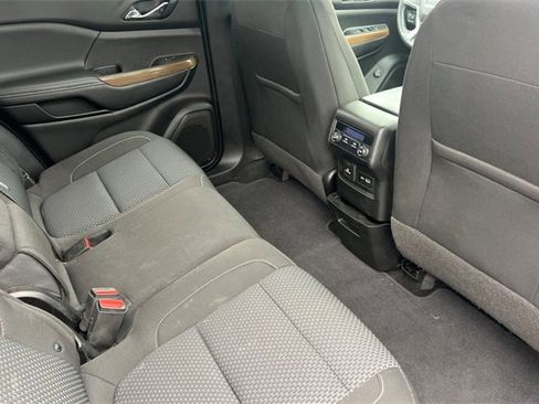 Used 2021 GMC Acadia SLE w/ Driver Convenience Package image 19