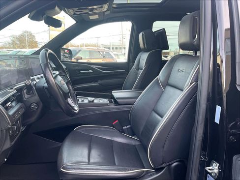 Used 2023 Cadillac Escalade Sport image 10