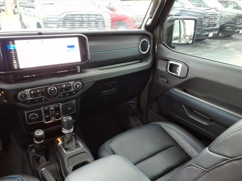 Used 2024 Jeep Wrangler High Altitude AWD/4WD image 13