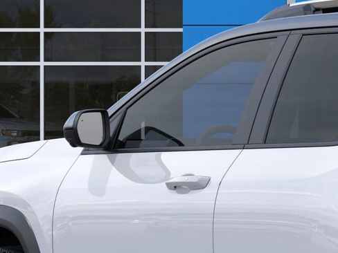 New 2026 Chevrolet Equinox LT w/ Convenience Package II AWD/4WD image 12