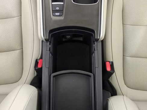 Used 2021 Honda Accord Touring image 25