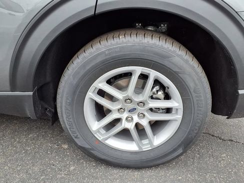 New 2026 Ford Explorer Active w/ Active Comfort Package RWD image 5