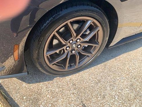 Used 2024 Ford Mustang Premium image 4