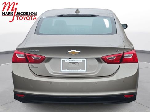 Used 2024 Chevrolet Malibu LT image 11