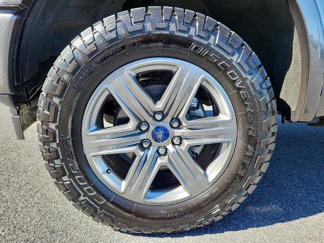 Used 2018 Ford F150 Lariat w/ Equipment Group 502A Luxury AWD/4WD image 8