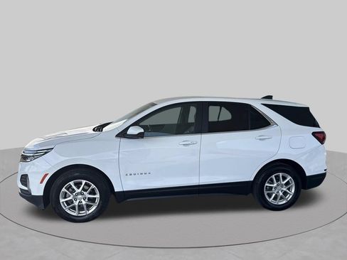 Used 2024 Chevrolet Equinox LT FWD image 3
