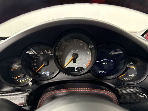 Certified 2018 Porsche 911 GT3 image 35