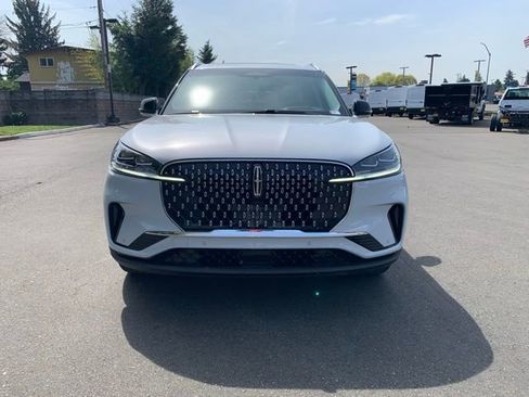 New 2025 Lincoln Aviator Reserve w/ Equipment Group 201A image 11