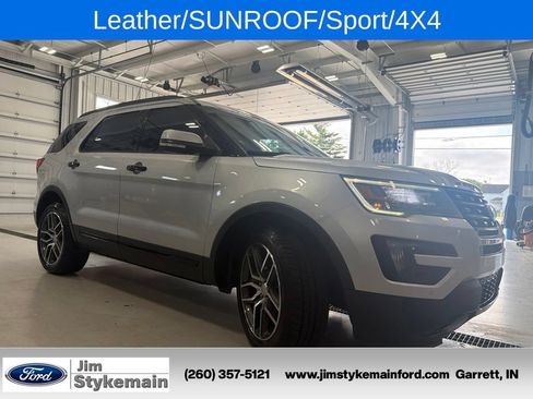 Used 2016 Ford Explorer Sport w/ Equipment Group 401A AWD/4WD image 14