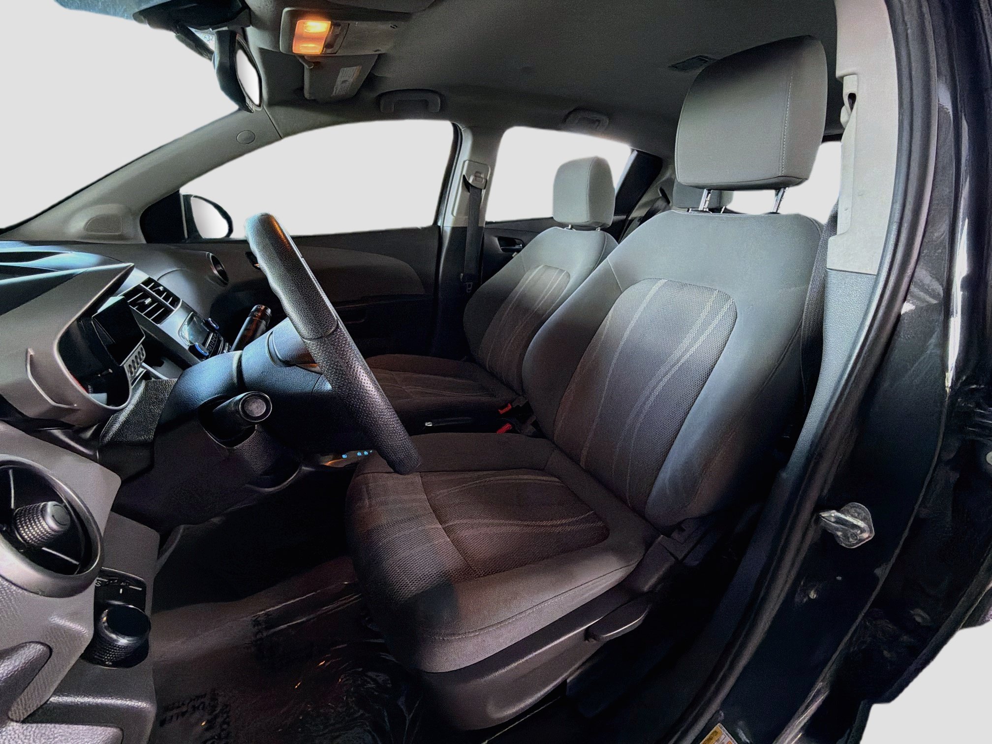 Used 2015 Chevrolet Sonic LT FWD image 13