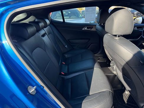 Used 2018 Kia Stinger GT image 18