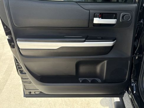 Used 2021 Toyota Tundra SR5 w/ SR5 Leather Package AWD/4WD image 23