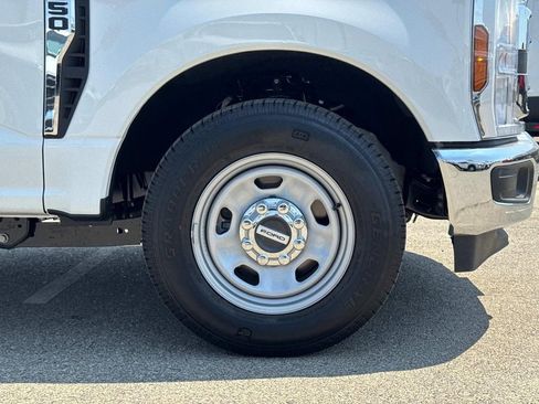 New 2025 Ford F350 XL w/ XL Chrome Package image 24