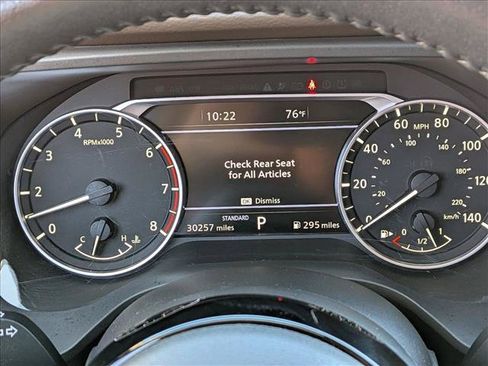 Used 2022 Nissan Rogue SL w/ SL Premium Package FWD image 11