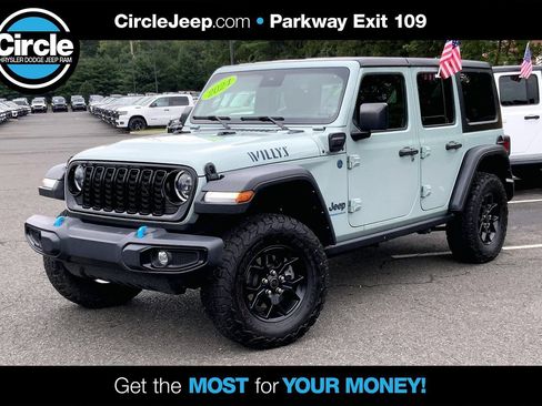 Certified 2024 Jeep Wrangler Unlimited AWD/4WD image 1