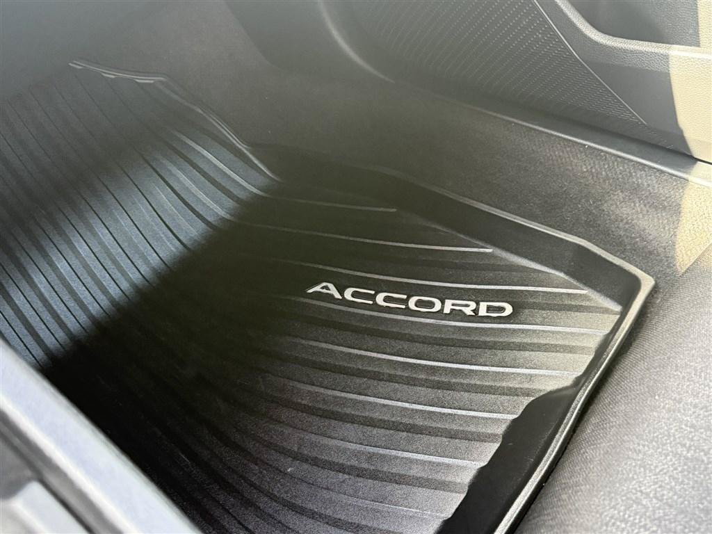 Used 2024 Honda Accord EX image 28