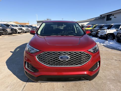 Used 2024 Ford Edge SEL w/ Convenience Package image 2