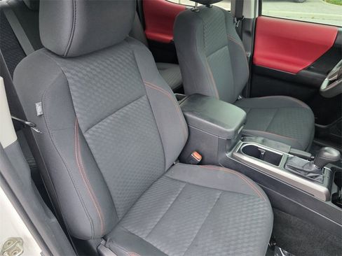 Used 2021 Toyota Tacoma SR5 image 30