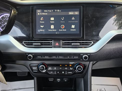 Used 2022 Kia Niro LX FWD image 31