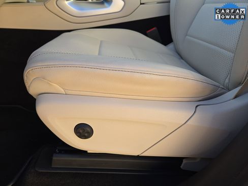 Certified 2024 Mercedes-Benz GLE 450 4MATIC image 17