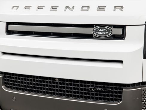 Used 2023 Land Rover Defender 110 X-Dynamic SE AWD/4WD image 4