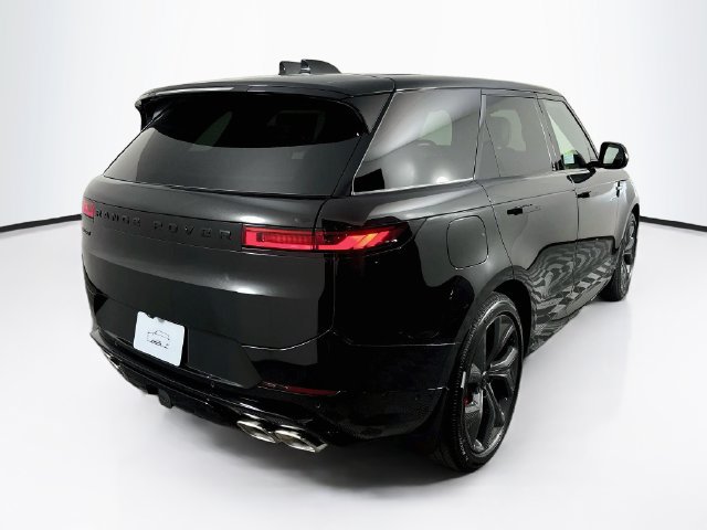 New 2027 Land Rover Range Rover Sport Dynamic SE AWD/4WD image 5