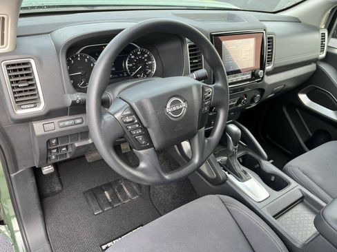 Used 2024 Nissan Frontier SV w/ Technology Package AWD/4WD image 21