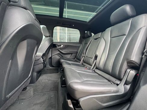Used 2017 Audi Q7 3.0T Premium image 21