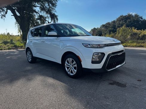 Used 2020 Kia Soul LX image 7