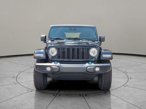 Certified 2024 Jeep Wrangler Unlimited AWD/4WD image 15