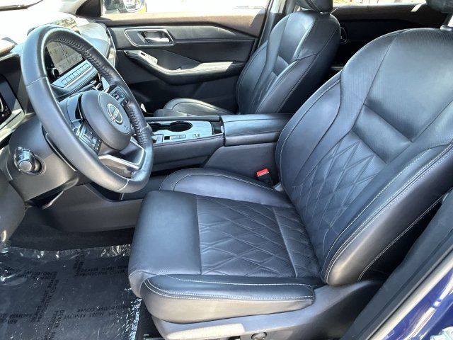 Used 2022 Nissan Rogue Platinum w/ Head-Up Display Package FWD image 18