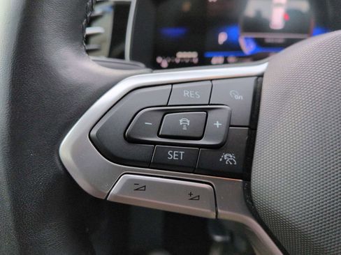 Used 2025 Volkswagen Jetta SE FWD image 21