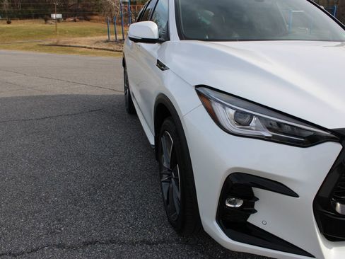 Used 2023 INFINITI QX50 Sport image 41