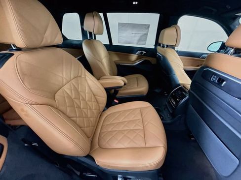 New 2027 BMW X7 xDrive40i w/ M Sport Package AWD/4WD image 29