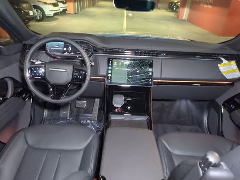 New 2026 Land Rover Range Rover Sport Dynamic SE AWD/4WD image 25