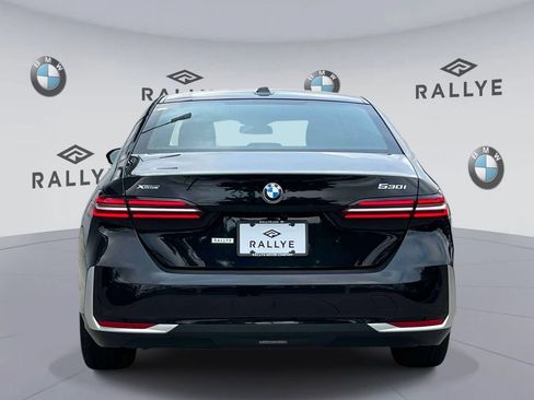 Used 2026 BMW 530i xDrive w/ Premium Package AWD/4WD image 6
