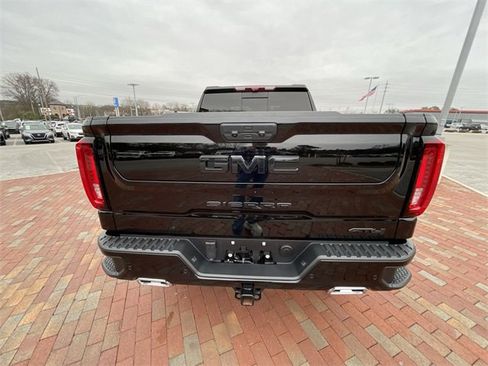 Used 2025 GMC Sierra 1500 AT4 w/ AT4 Premium Package image 32