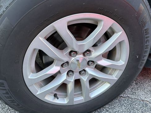 Certified 2023 Chevrolet Tahoe LT RWD image 5