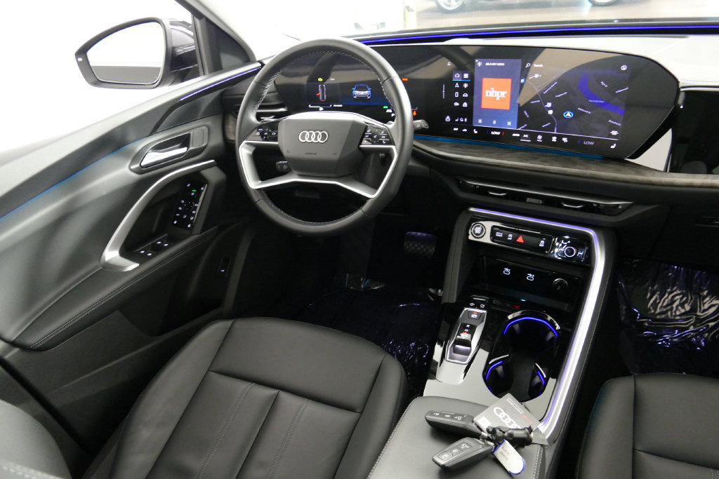 Certified 2025 Audi Q5 Premium w/ Convenience Package AWD/4WD image 25