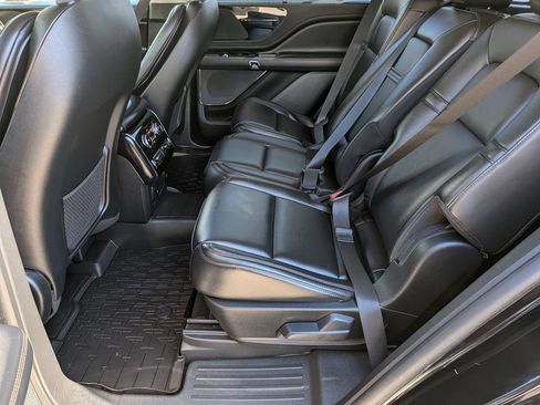 Used 2024 Lincoln Aviator AWD image 24