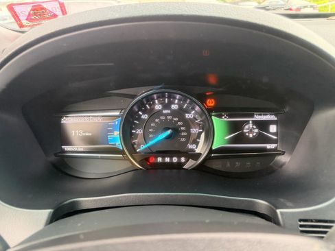 Used 2016 Ford Explorer XLT w/ Equipment Group 202A AWD/4WD image 12