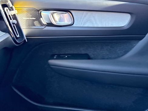 New 2026 Volvo XC40 B5 Ultra w/ Climate Package image 21